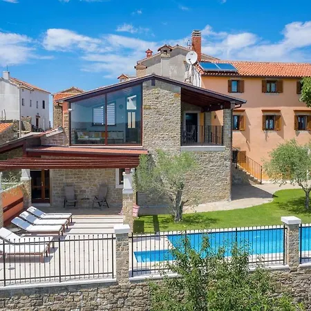 Villa Zamask