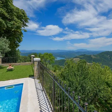 Villa Zamask Ferienhaus *