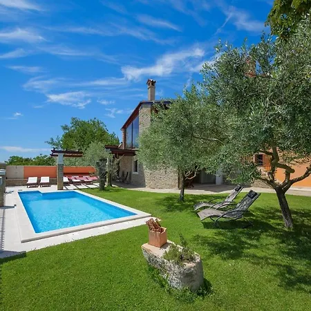 Villa Zamask Ferienhaus Zamask